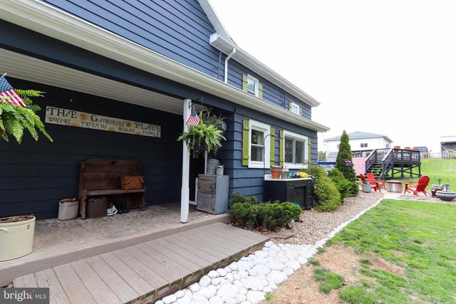 305 PROSPECT AVE, Duncannon, PA 17020