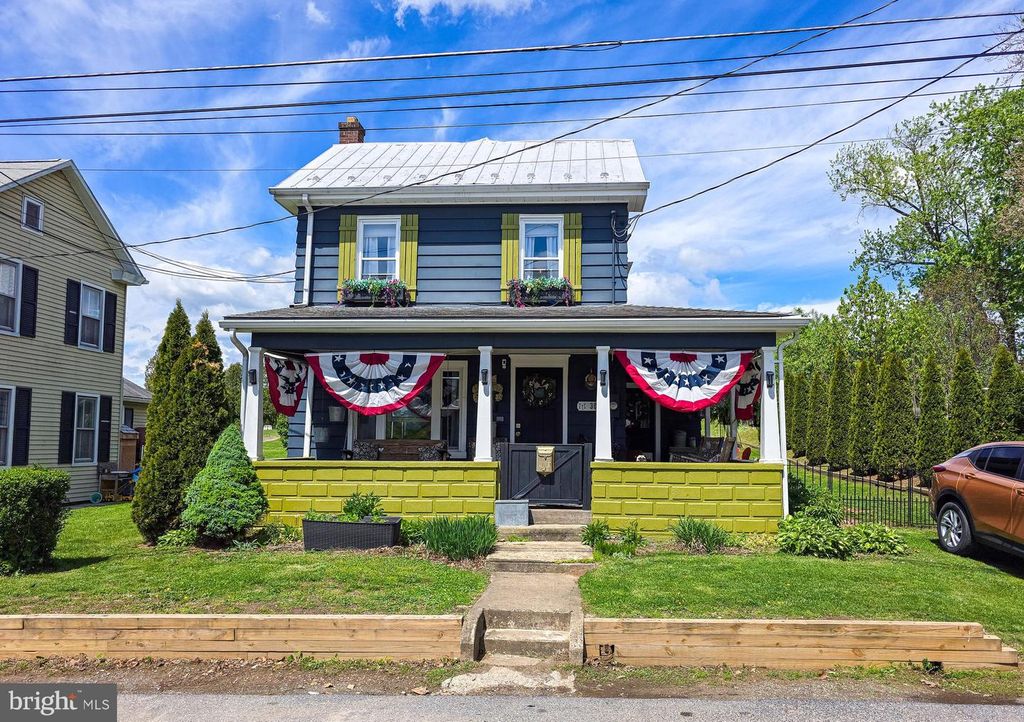 305 PROSPECT AVE, Duncannon, PA 17020