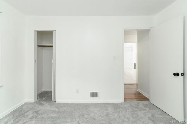 610 W Austin Avenue, Flint, MI 48505