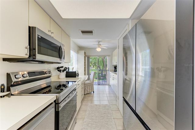 8625 MIDNIGHT PASS ROAD 208B, Sarasota, FL 34242