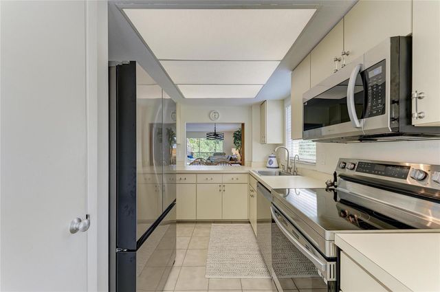 8625 MIDNIGHT PASS ROAD 208B, Sarasota, FL 34242