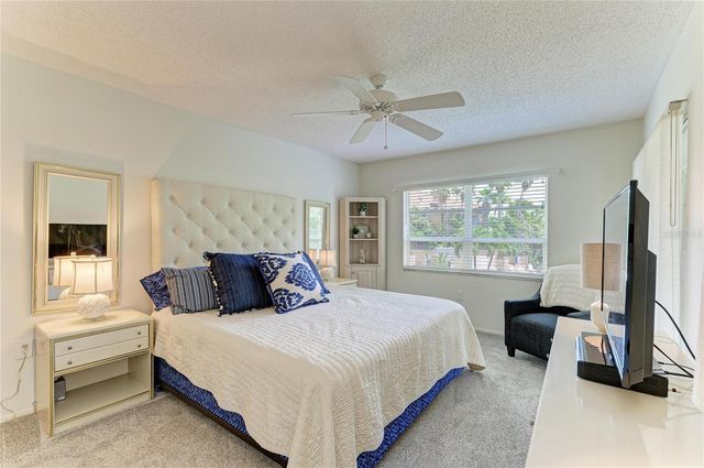 8625 MIDNIGHT PASS ROAD 208B, Sarasota, FL 34242