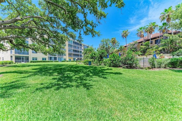 8625 MIDNIGHT PASS ROAD 208B, Sarasota, FL 34242