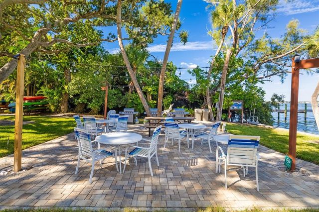 8625 MIDNIGHT PASS ROAD 208B, Sarasota, FL 34242