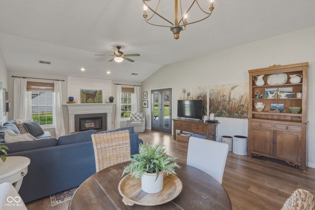 18002 Sun Ridge Circle, Noblesville, IN 46062
