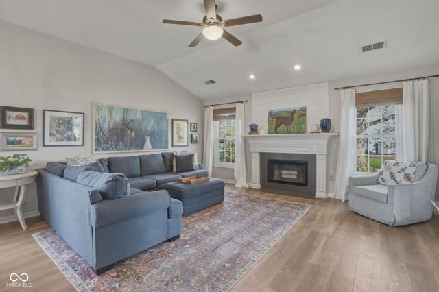 18002 Sun Ridge Circle, Noblesville, IN 46062