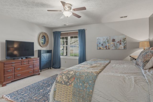 18002 Sun Ridge Circle, Noblesville, IN 46062