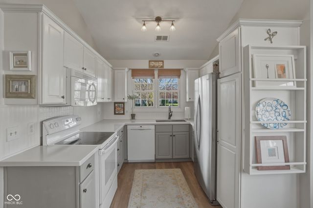 18002 Sun Ridge Circle, Noblesville, IN 46062