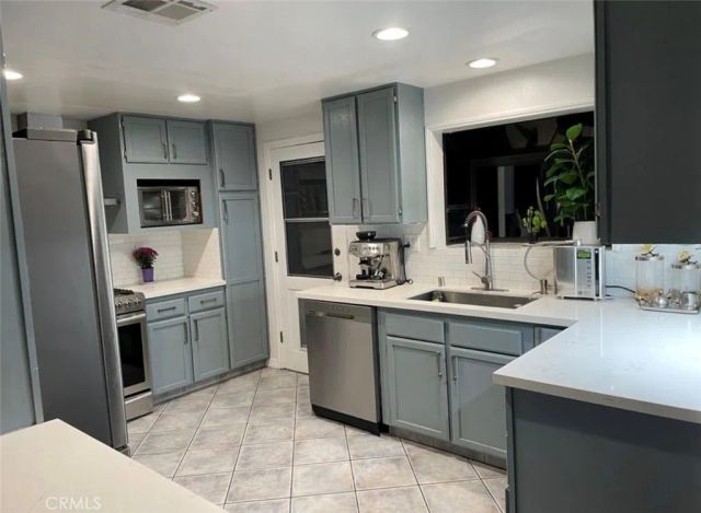 314 W Gladstone, San Dimas, CA 91773