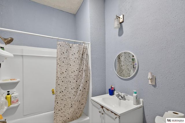 2439 Camden Avenue, Omaha, NE 68111