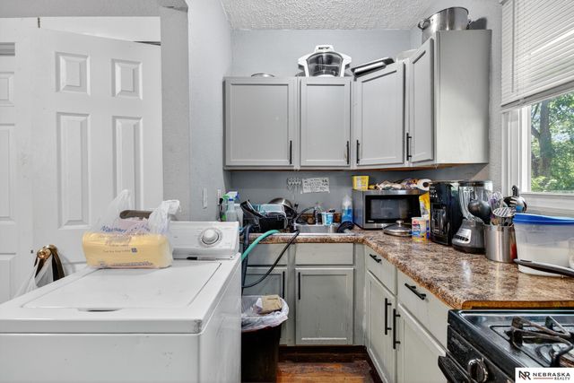 2439 Camden Avenue, Omaha, NE 68111