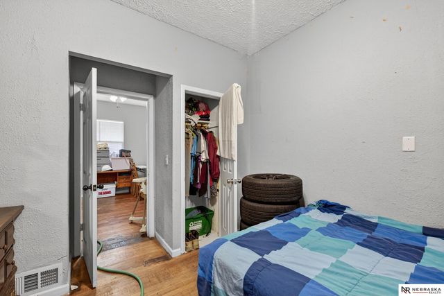 2439 Camden Avenue, Omaha, NE 68111