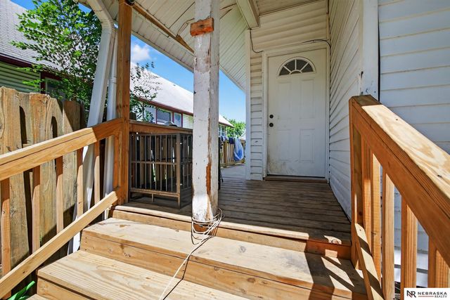 2439 Camden Avenue, Omaha, NE 68111