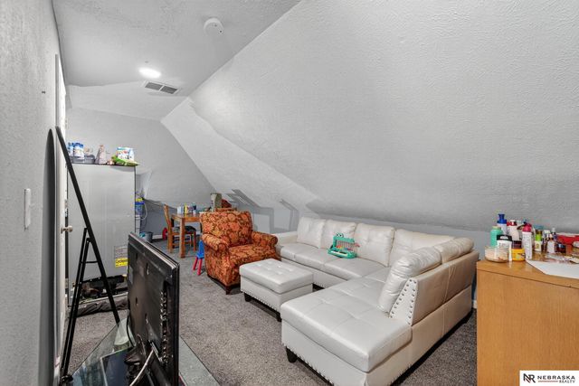 2439 Camden Avenue, Omaha, NE 68111