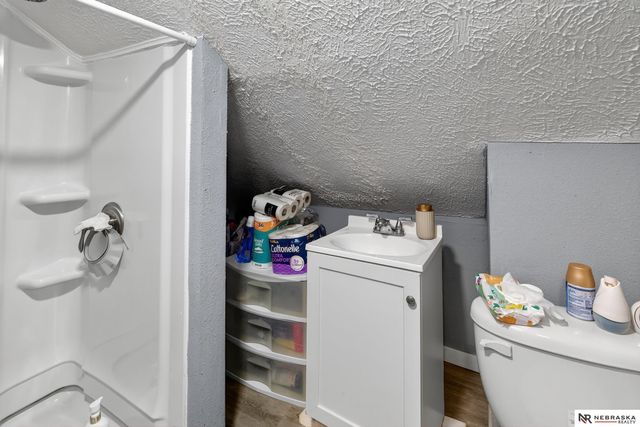 2439 Camden Avenue, Omaha, NE 68111