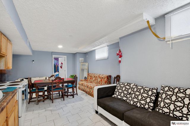 2439 Camden Avenue, Omaha, NE 68111