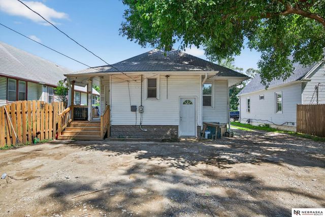 2439 Camden Avenue, Omaha, NE 68111