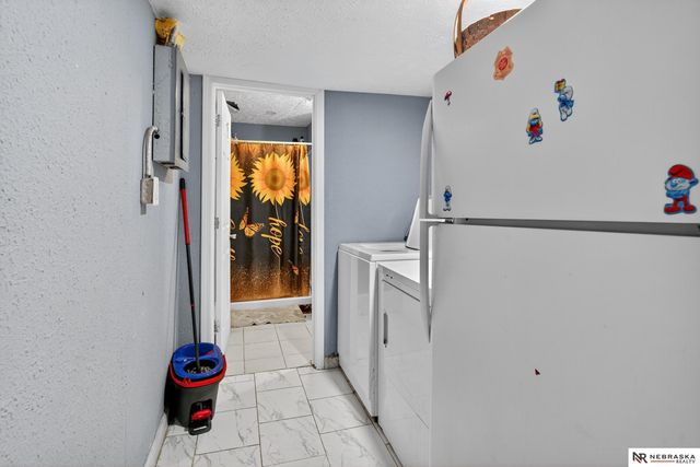 2439 Camden Avenue, Omaha, NE 68111