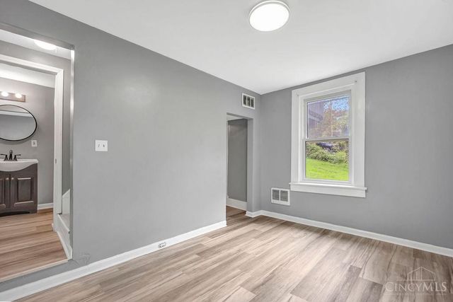 153 Meridian Street, Cincinnati, OH 45233