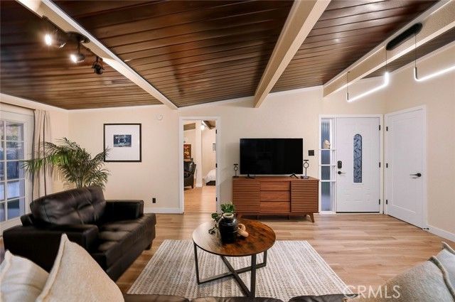 6250 Coldwater Canyon Avenue, North Hollywood (los Angeles), CA 91606