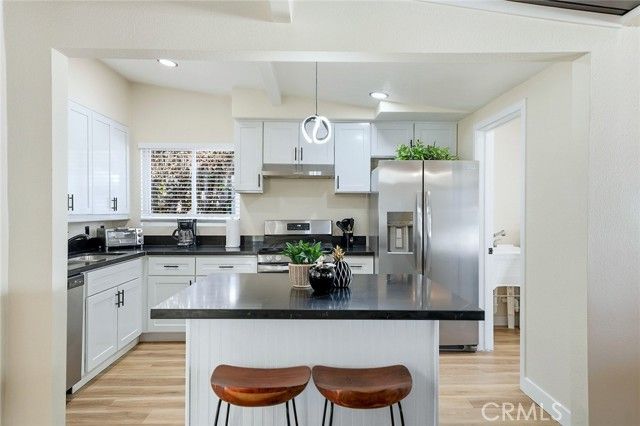 6250 Coldwater Canyon Avenue, North Hollywood (los Angeles), CA 91606