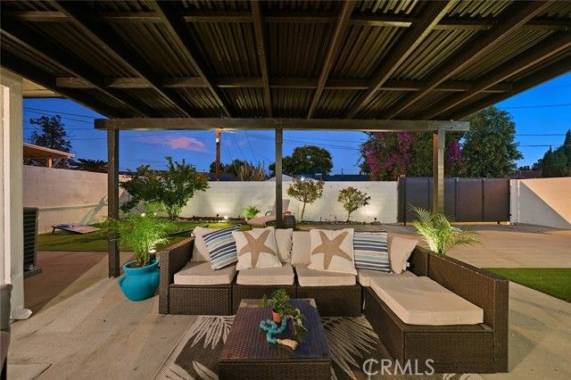 6250 Coldwater Canyon Avenue, North Hollywood (los Angeles), CA 91606