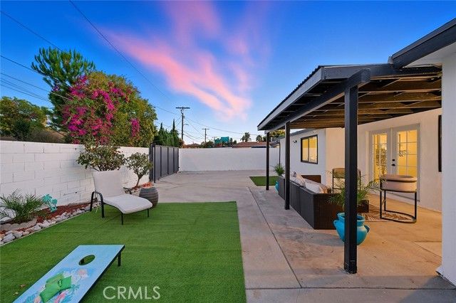 6250 Coldwater Canyon Avenue, North Hollywood (los Angeles), CA 91606