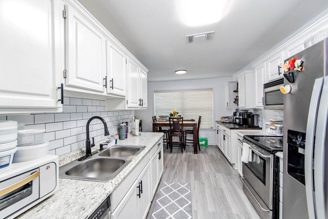 215 North French Quarter Drive, Houma, LA 70364