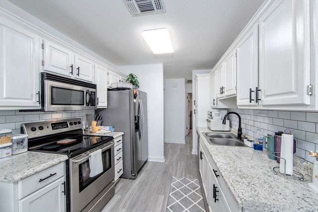 215 North French Quarter Drive, Houma, LA 70364