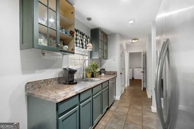 293 Summer Drive, Gay, GA 30218
