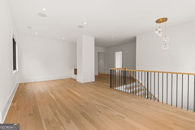 4550 Jolyn Place, Sandy Springs, GA 30342