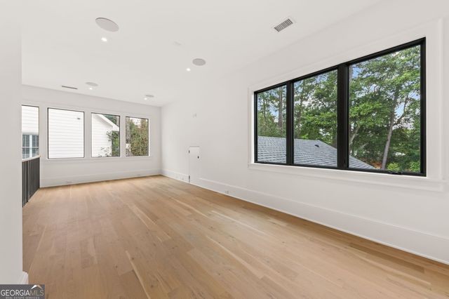 4550 Jolyn Place, Sandy Springs, GA 30342
