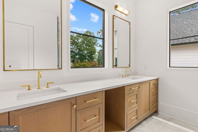 4550 Jolyn Place, Sandy Springs, GA 30342