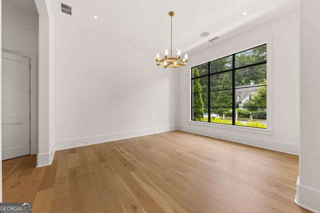 4550 Jolyn Place, Sandy Springs, GA 30342