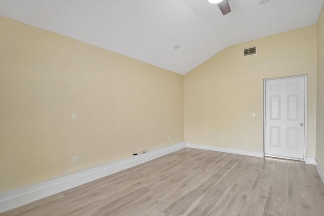 5425 Cleveland Road, Delray Beach, FL 33484