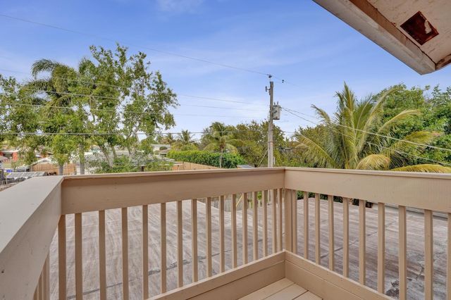 5425 Cleveland Road, Delray Beach, FL 33484