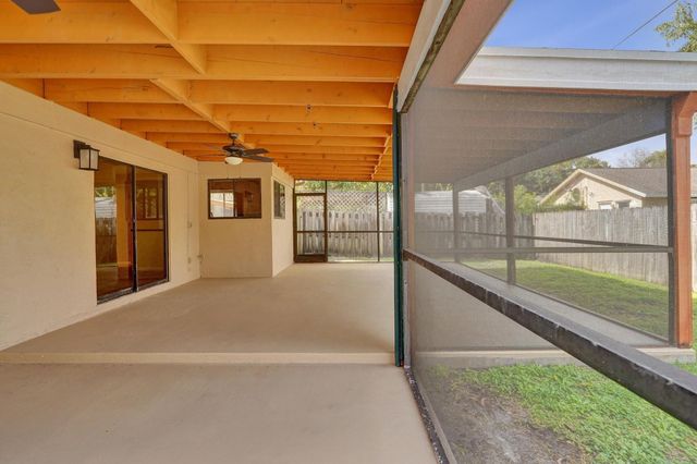 5425 Cleveland Road, Delray Beach, FL 33484