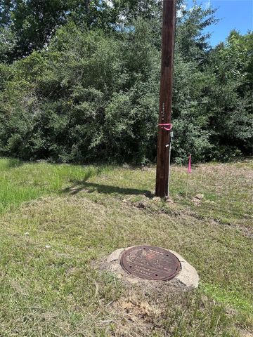 19 Pozos Lane, Conroe, TX 77303