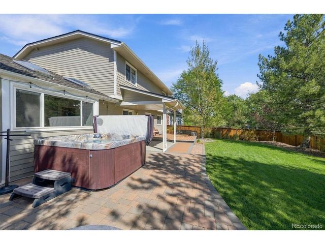 159 Willowleaf Dr, Littleton, CO 80127