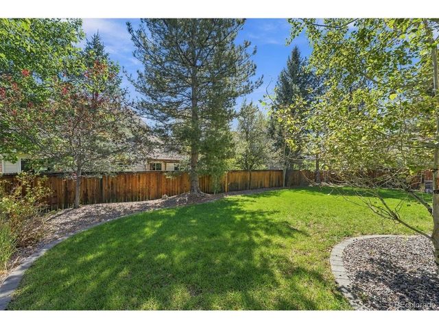 159 Willowleaf Dr, Littleton, CO 80127
