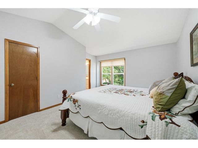 159 Willowleaf Dr, Littleton, CO 80127
