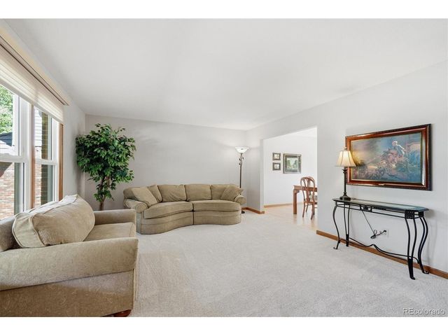 159 Willowleaf Dr, Littleton, CO 80127