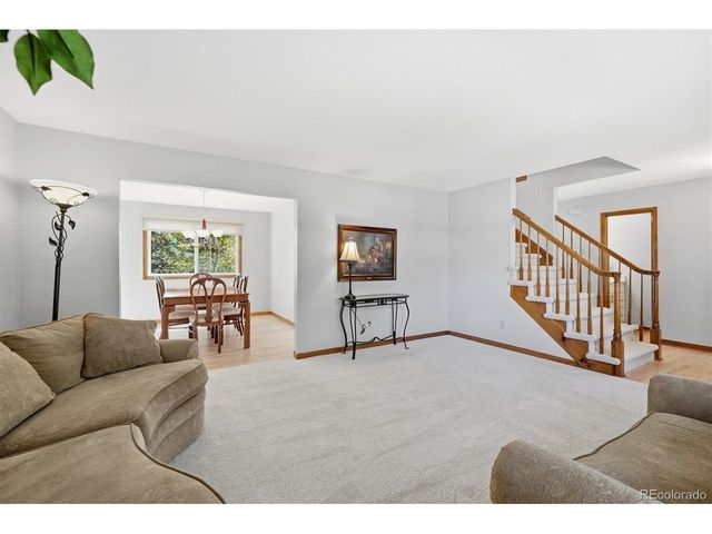 159 Willowleaf Dr, Littleton, CO 80127