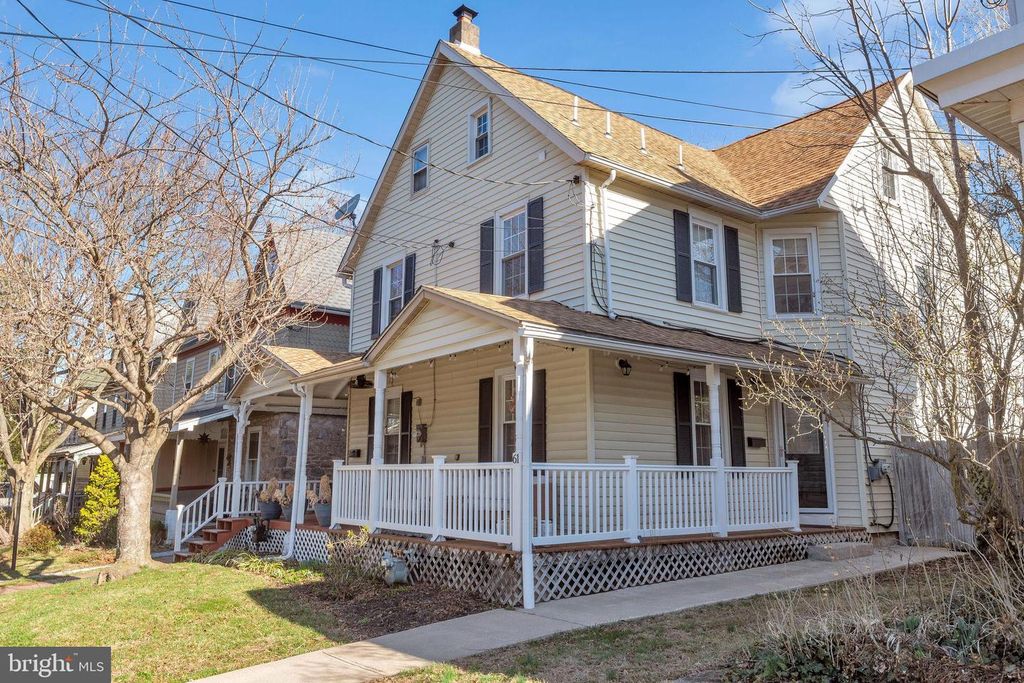 61 N HAMILTON ST, Doylestown, PA 18901