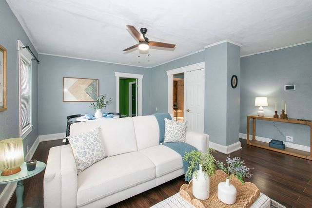 3203 Cambridge Street, Des Moines, IA 50313