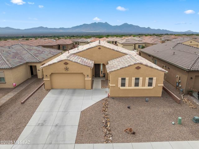 906 N Camino Cerro Morado, Green Valley, AZ 85614