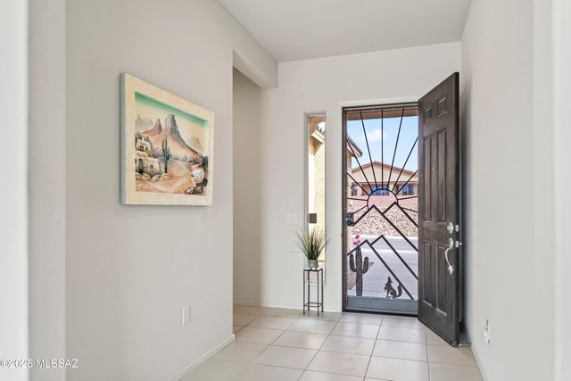 906 N Camino Cerro Morado, Green Valley, AZ 85614