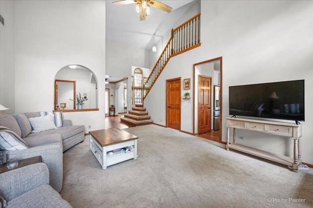 303 Torrington Drive, Bloomingdale, IL 60108