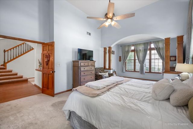 303 Torrington Drive, Bloomingdale, IL 60108