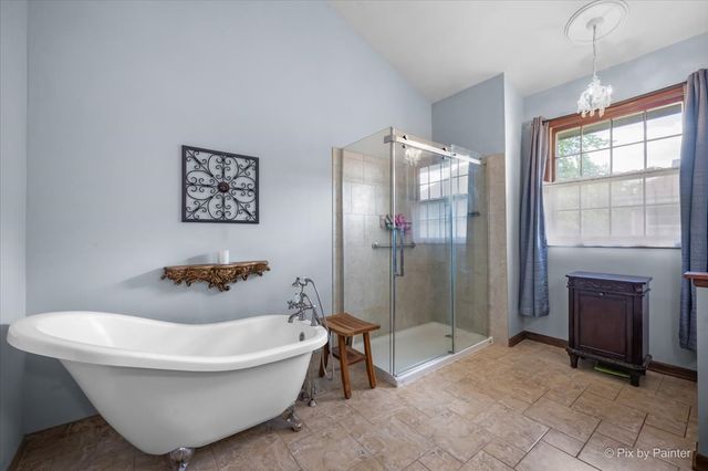 303 Torrington Drive, Bloomingdale, IL 60108